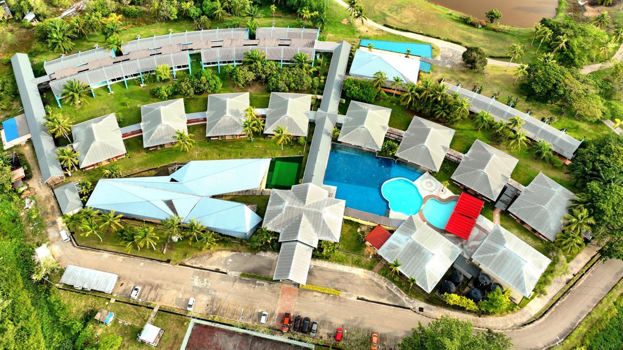 Artitaya Borneo Golf & Resort Papar Exterior foto