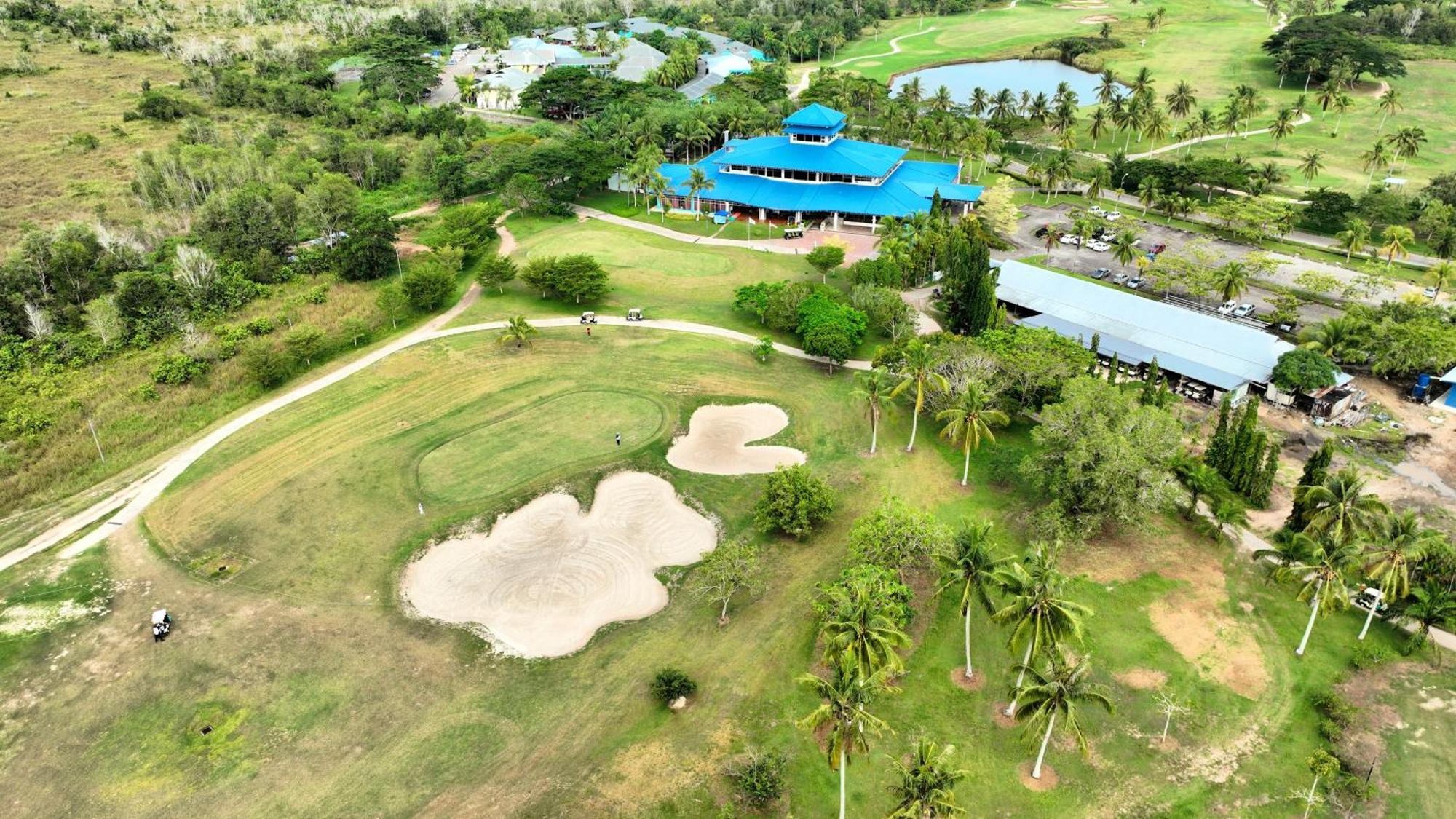 Artitaya Borneo Golf & Resort Papar Exterior foto